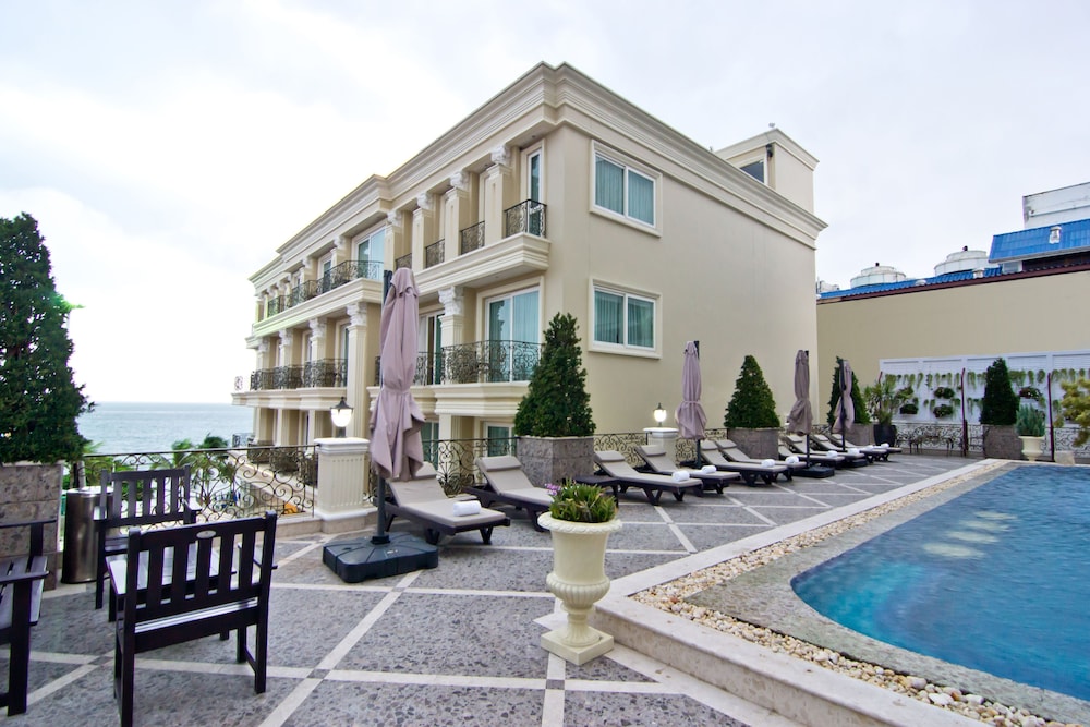 lk the empress pattaya