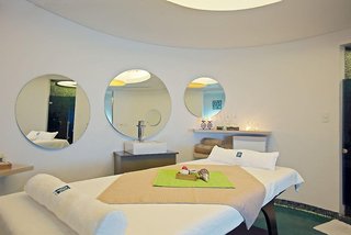 hotel las americas torre del mar