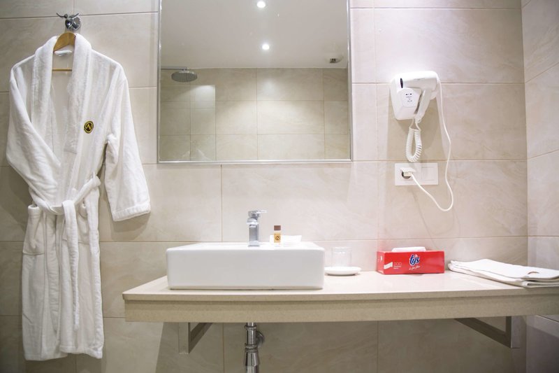 le ndiambour hotel et residence