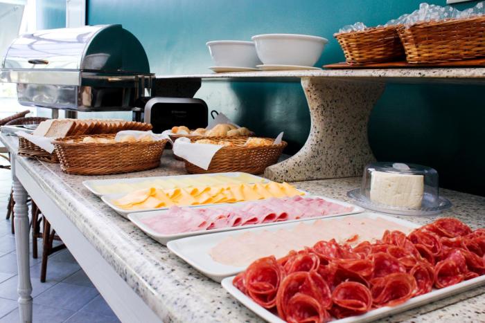 vitoria hotel residence newport