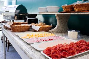 vitoria hotel residence newport