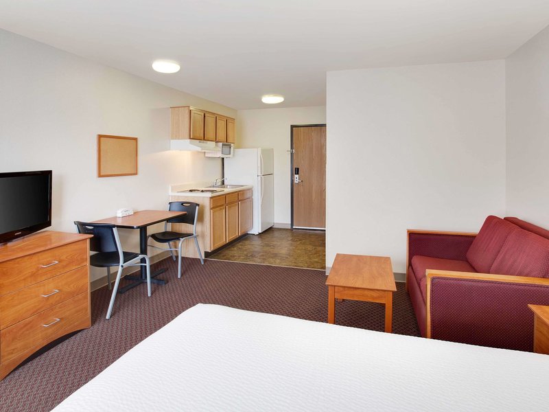 woodspring suites jacksonville east 295 cruise port