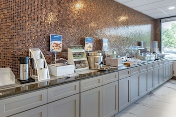 clarion pointe raleigh midtown