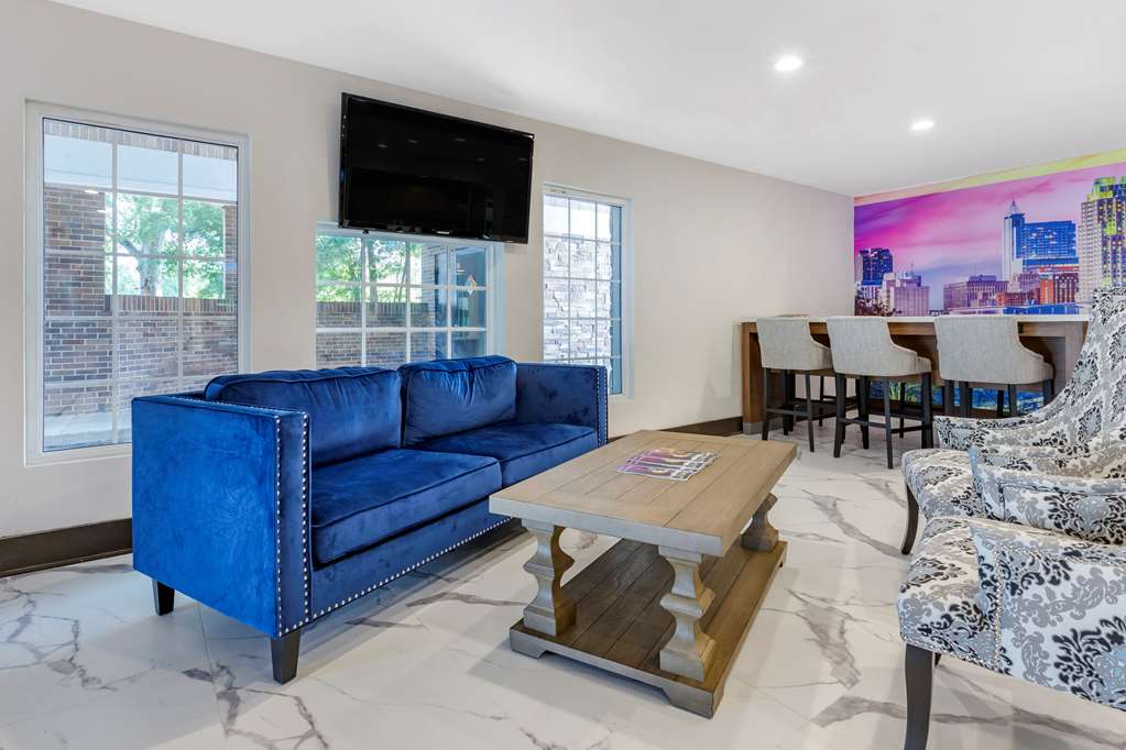 clarion pointe raleigh midtown