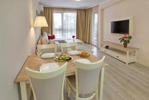 white rock castle suite hotel and spa