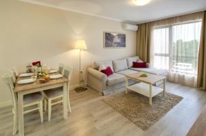 white rock castle suite hotel and spa