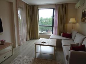 white rock castle suite hotel and spa