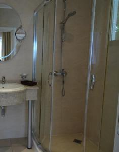 white rock castle suite hotel and spa