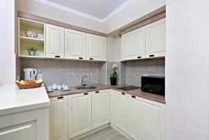 white rock castle suite hotel and spa