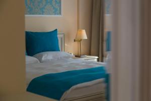 white rock castle suite hotel and spa