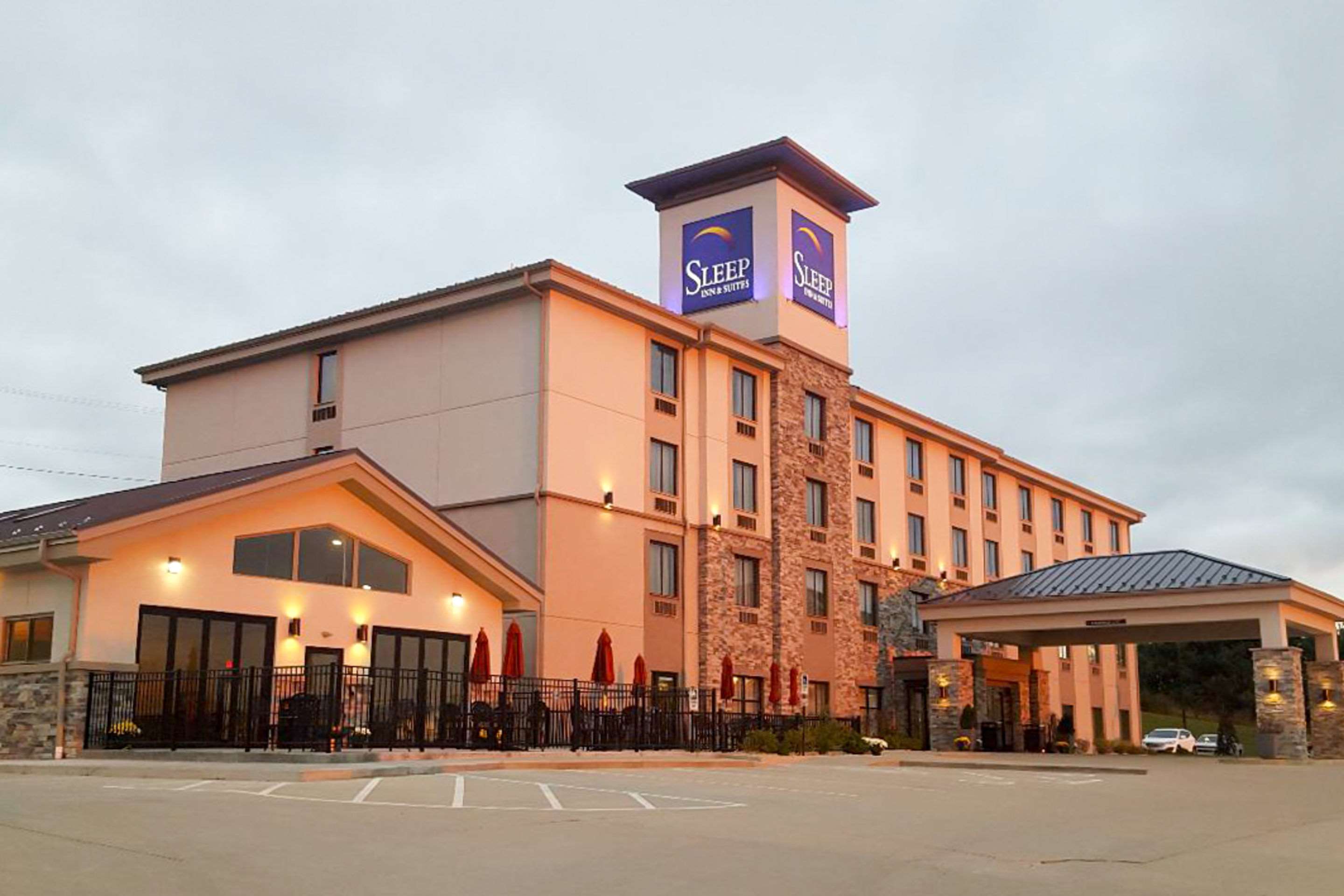 sleep inn and suites belmont st clairsville