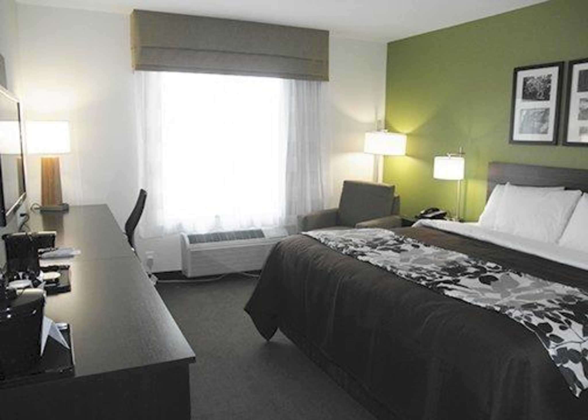 sleep inn and suites belmont st clairsville