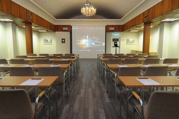 Moss Hotel & Apartments,Refsnes>>Moss,3.5 star