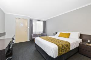 The Stirling Motel,Capricorn Caves>>Capricorn,4 star