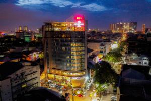 hermes palace hotel medan