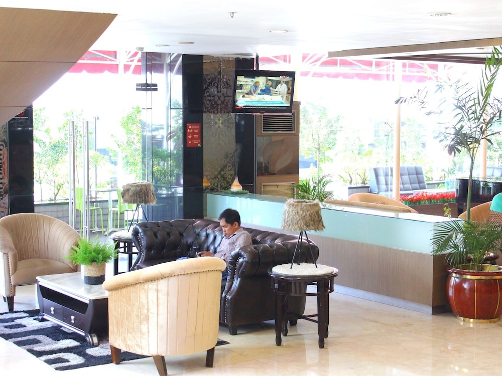 hermes palace hotel medan