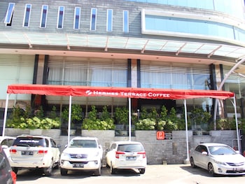 hermes palace hotel medan