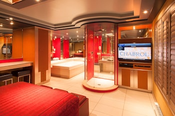 le chabrol hotel and suites