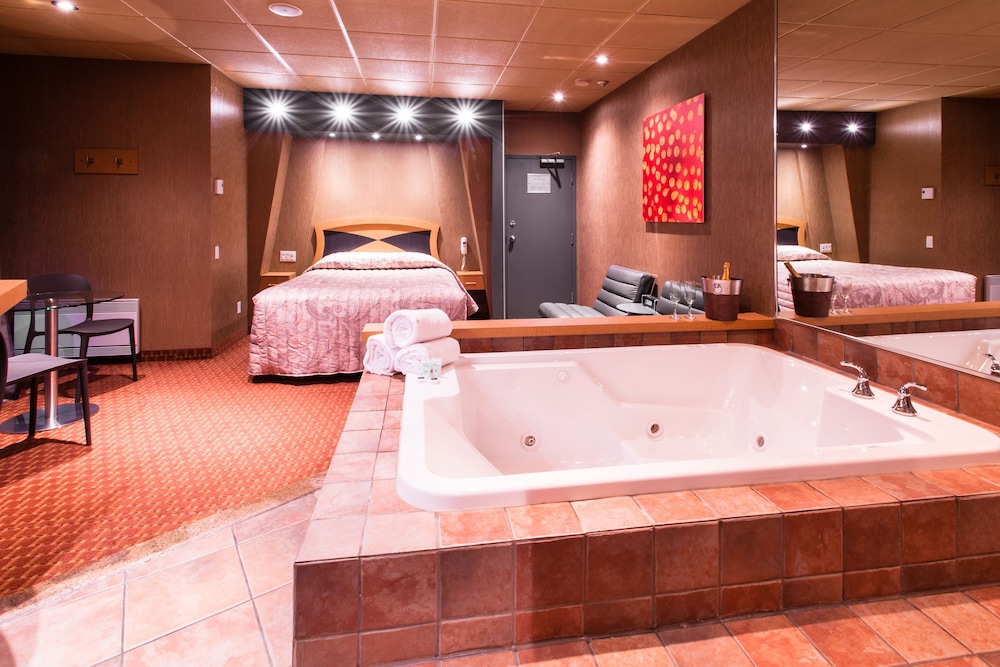 le chabrol hotel and suites