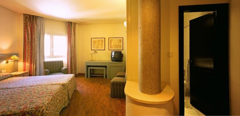 hotel arco de san juan