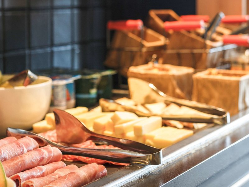 bandb hotel les sables dolonne centre gare