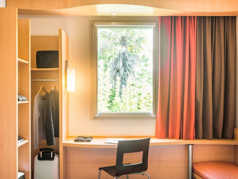 bandb hotel les sables dolonne centre gare