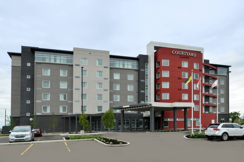 courtyard by marriott saskatoon airport