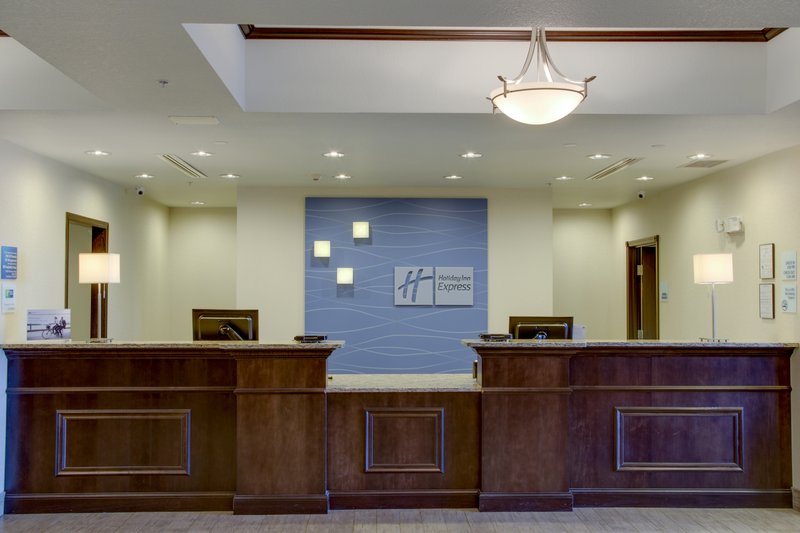 holiday inn express and suites nevada an ihg hotel