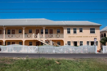 connies comfort suites
