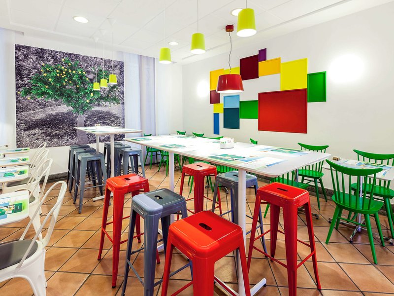 ibis styles napoli garibaldi