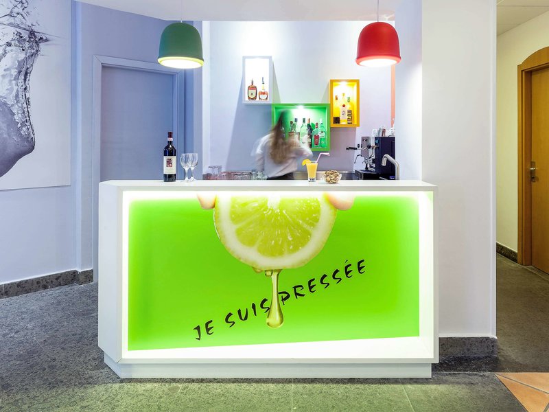ibis styles napoli garibaldi