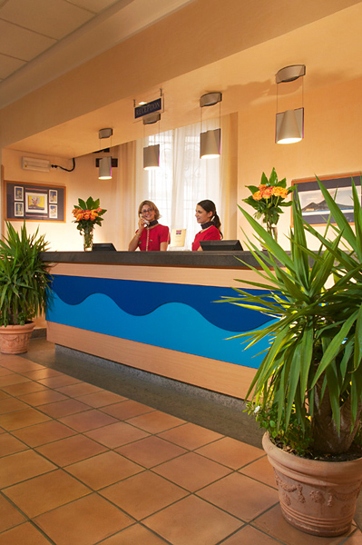 ibis styles napoli garibaldi