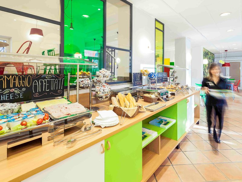 ibis styles napoli garibaldi
