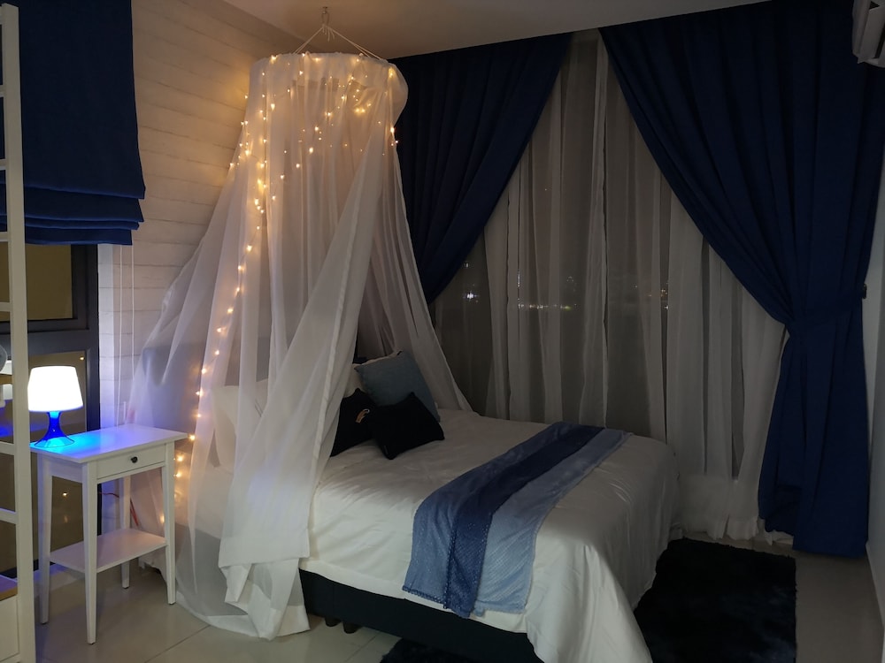 h20 residence by adds