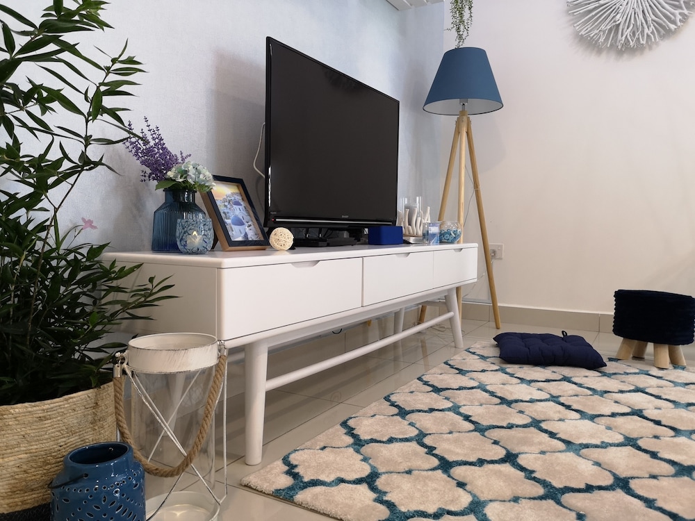 h20 residence by adds