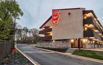red roof inn washington dc lanham