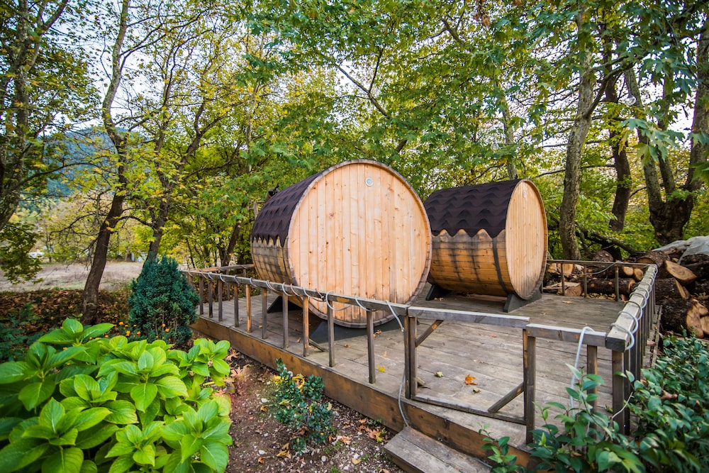 oniropetra boutique hotel