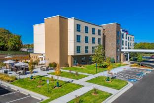 fairfield inn and suites leavenworth