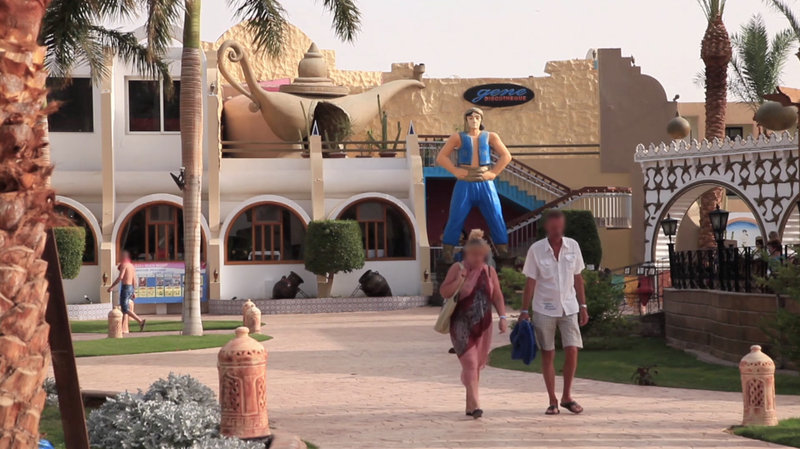 aladdin beach resort families and couples only