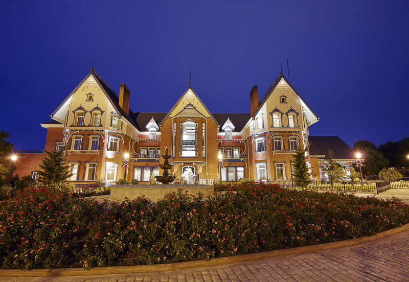 portaventura lucys mansion includes portaventura park tickets
