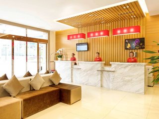 ibis chengdu wenjiang floraland