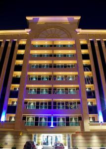 Al Raya Hotel Apartment,Near Burjuman Mall,3 star