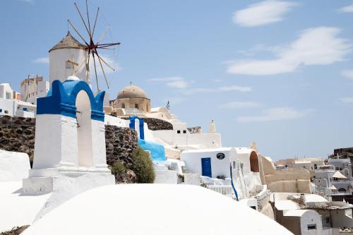 marizan caves and villas