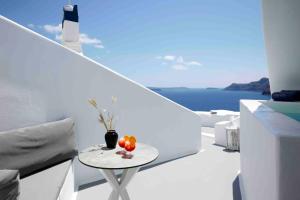 marizan caves and villas