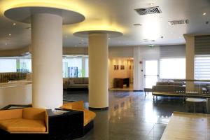 papouis protaras hotel