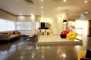 papouis protaras hotel