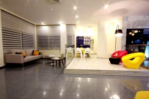 papouis protaras hotel