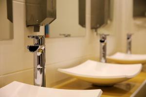 papouis protaras hotel