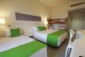 papouis protaras hotel