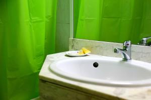 papouis protaras hotel